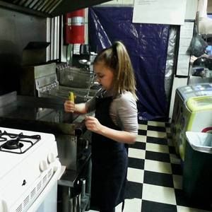 Meet your Posher, Carla